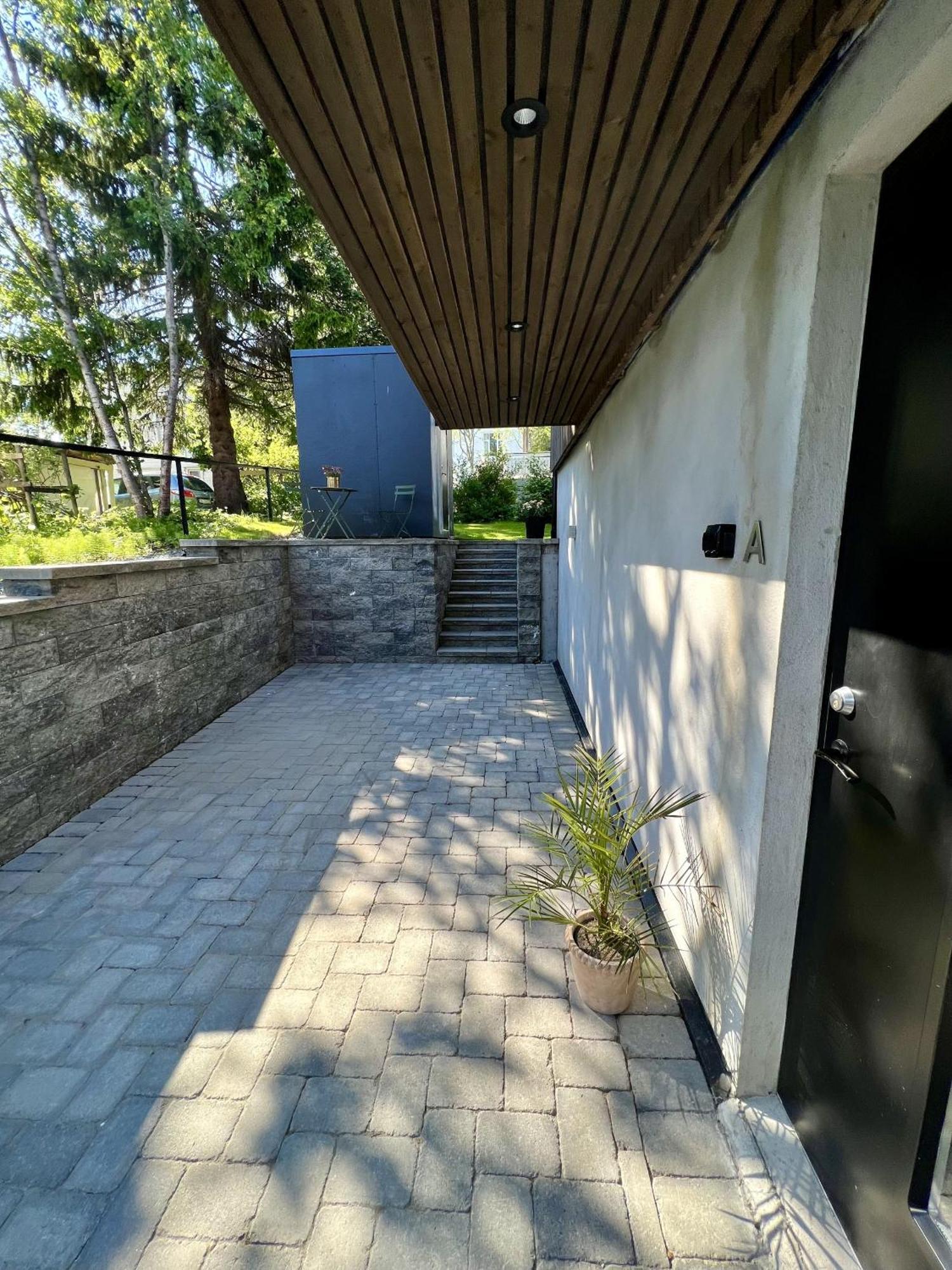 Modern And Central Apartment In Quiet Street Tromso Exterior photo